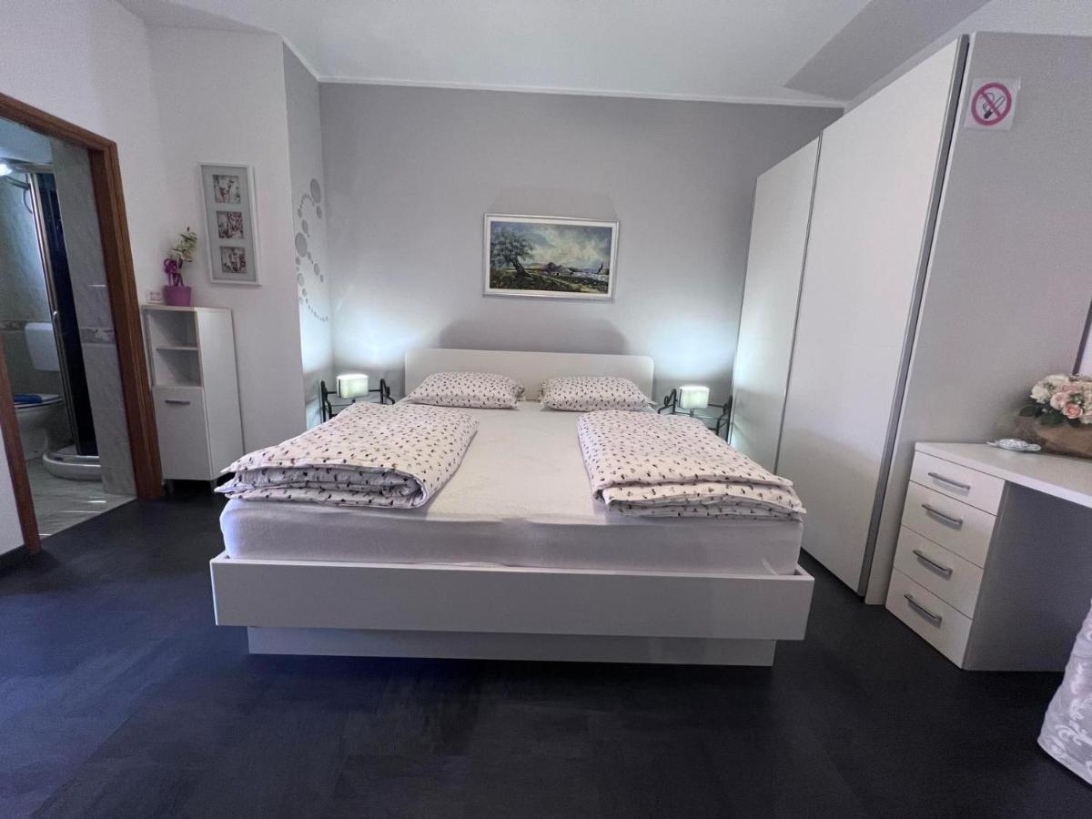 Appartamento Toni777 Rovigno Esterno foto
